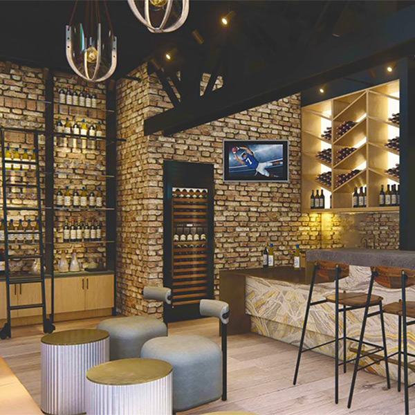 bianchi-laguna-beach-tasting-room-bianchi-winery-paso-robles